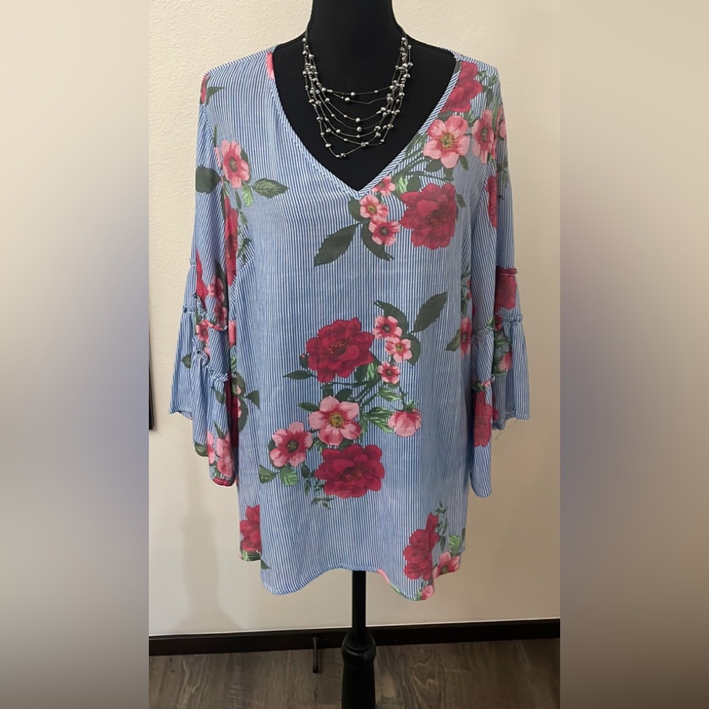 Top for women size 1X plus size by Zac&Rachel Woman